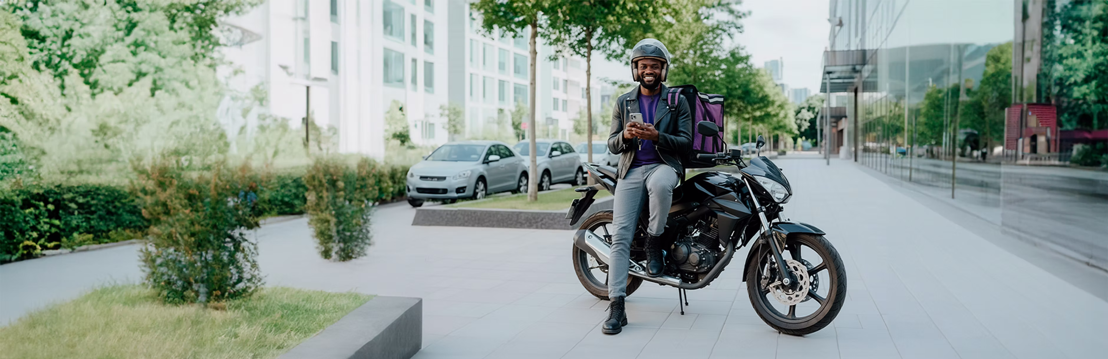 Proteção veicular para moto vale a pena? Entenda como funciona